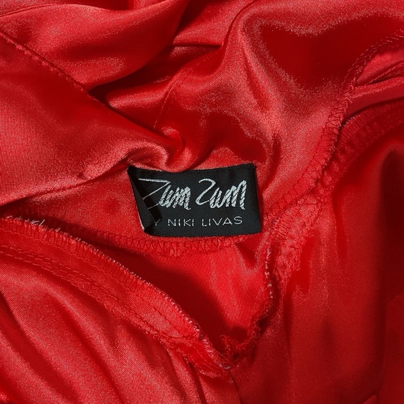 Stunning formal Dress - Picture 6 of 9